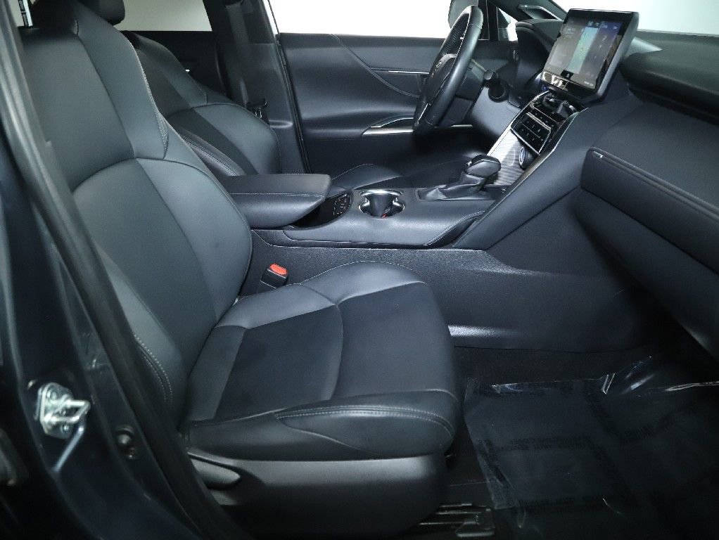 Used 2022 Toyota Venza XLE AWD/4WD image 35