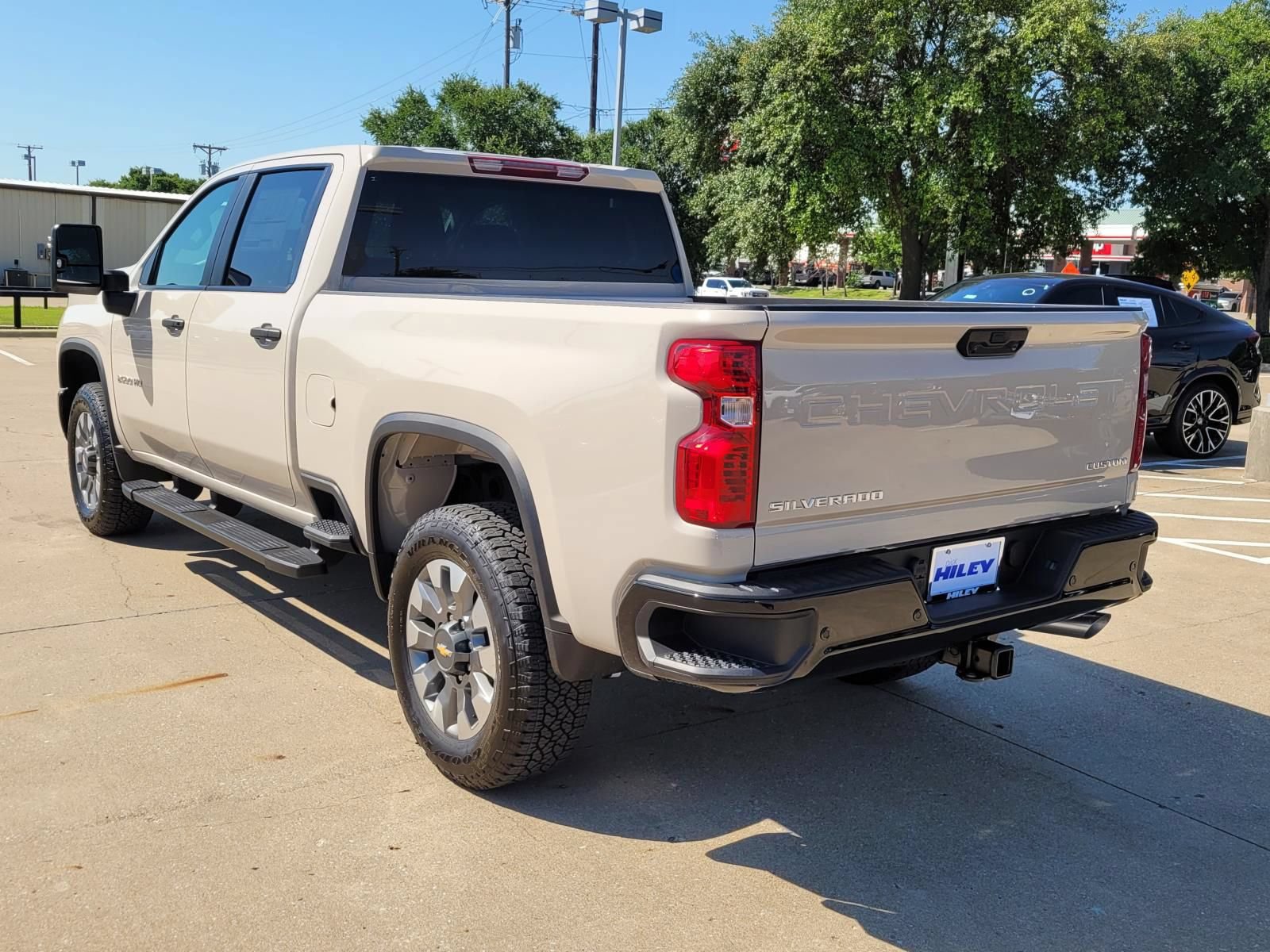 New 2026 Chevrolet Silverado 2500 Custom w/ Custom Value Package AWD/4WD image 3