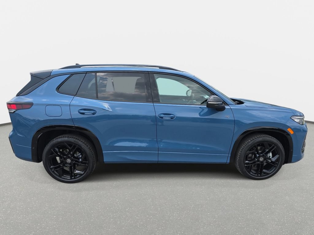 New 2026 Volkswagen Tiguan SE R-Line AWD/4WD image 4