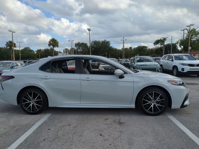 Certified 2024 Toyota Camry SE FWD image 4