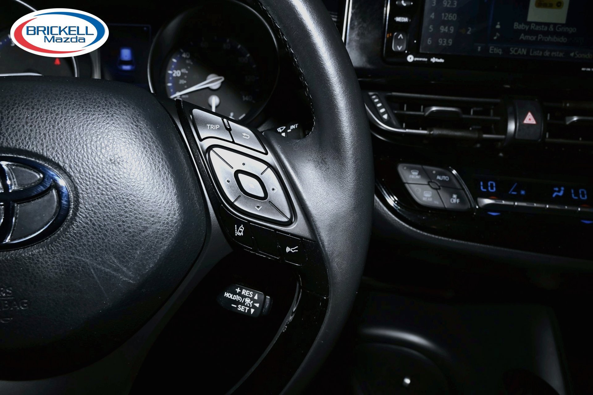 Used 2018 Toyota C-HR XLE FWD image 31