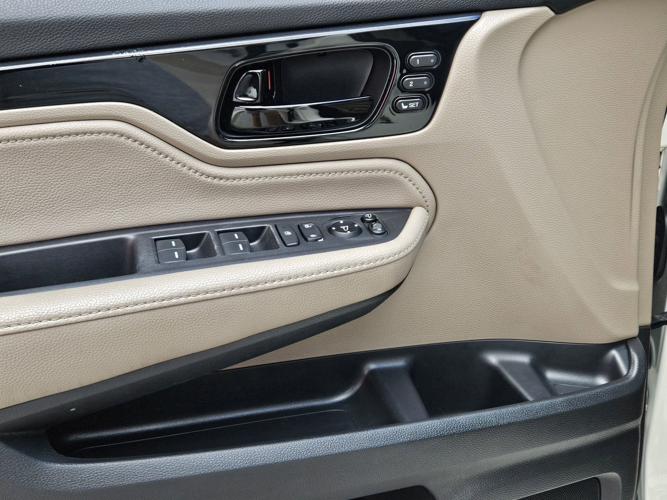 Used 2019 Honda Odyssey Elite image 18