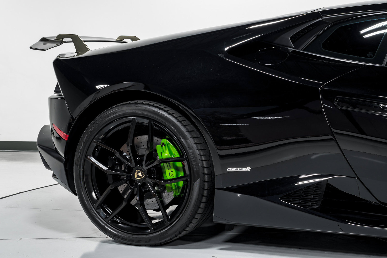 Used 2016 Lamborghini Huracan LP 610-4 AWD/4WD image 46
