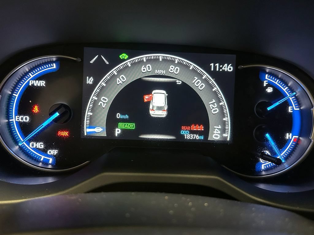 Used 2025 Toyota RAV4 LE AWD/4WD image 25