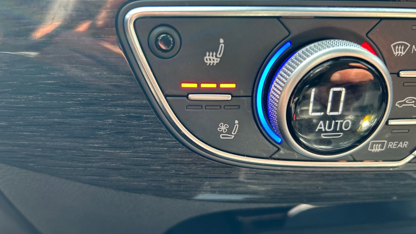 Used 2017 Audi Q7 3.0T Premium Plus w/ Premium Plus Package image 40