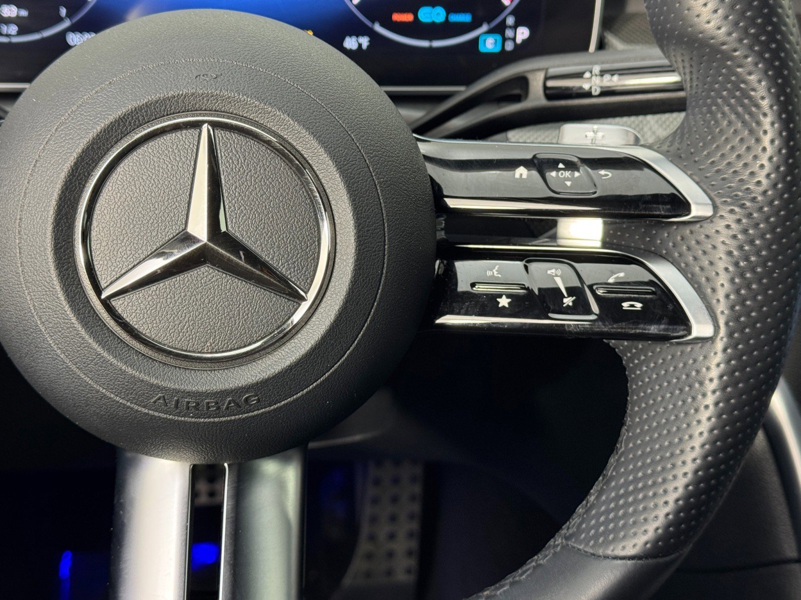 Used 2022 Mercedes-Benz C 300 Sedan w/ AMG Line w/ Night Package image 23