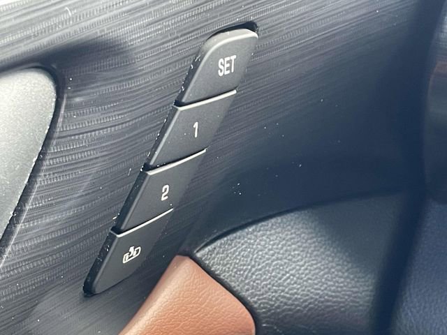 Used 2021 Chevrolet Traverse High Country image 26