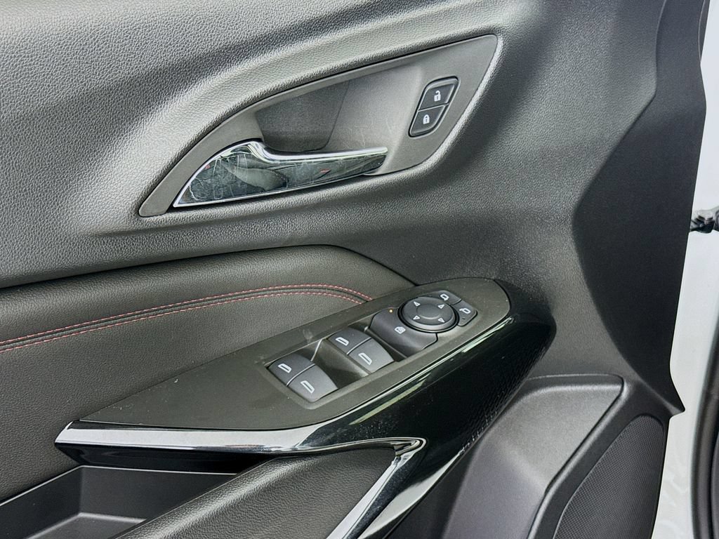 New 2026 Chevrolet Trax RS w/ Sunroof Package FWD image 20