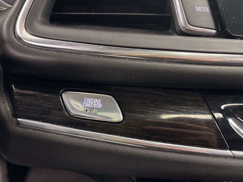 Used 2019 Buick Enclave Avenir w/ Avenir Technology Package FWD image 23