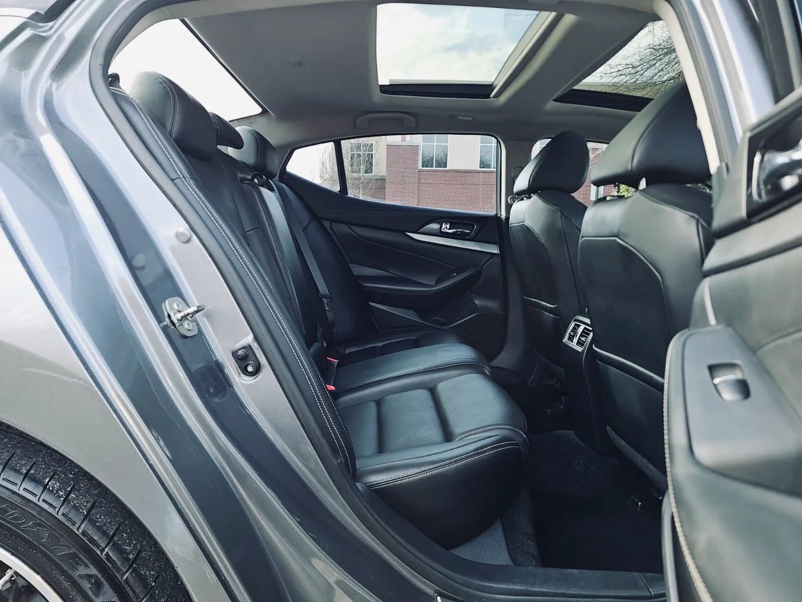 Used 2016 Nissan Maxima 3.5 SL image 12