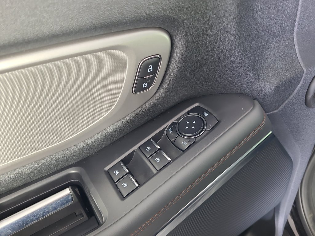 Used 2025 Ford Expedition Max Active AWD/4WD image 17