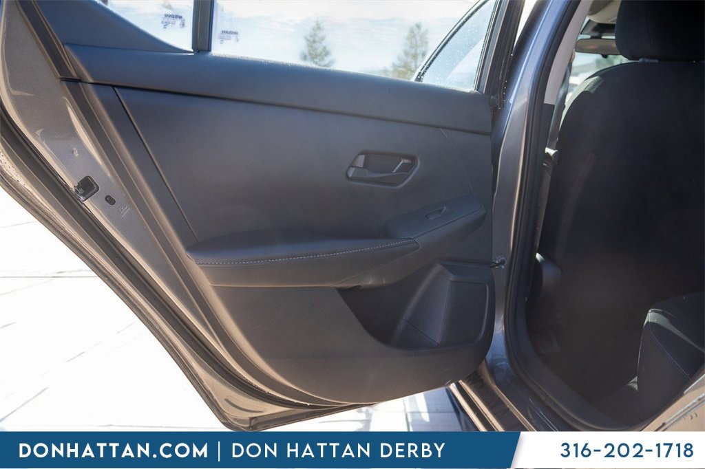 Used 2024 Nissan Sentra SV image 17