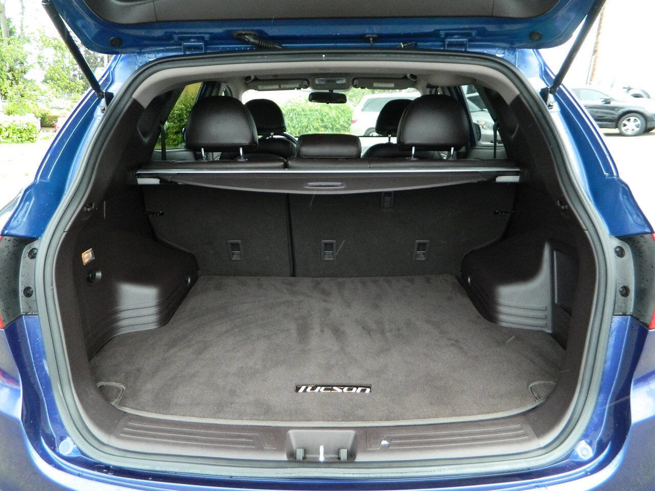 Used 2010 Hyundai Tucson Limited FWD image 10