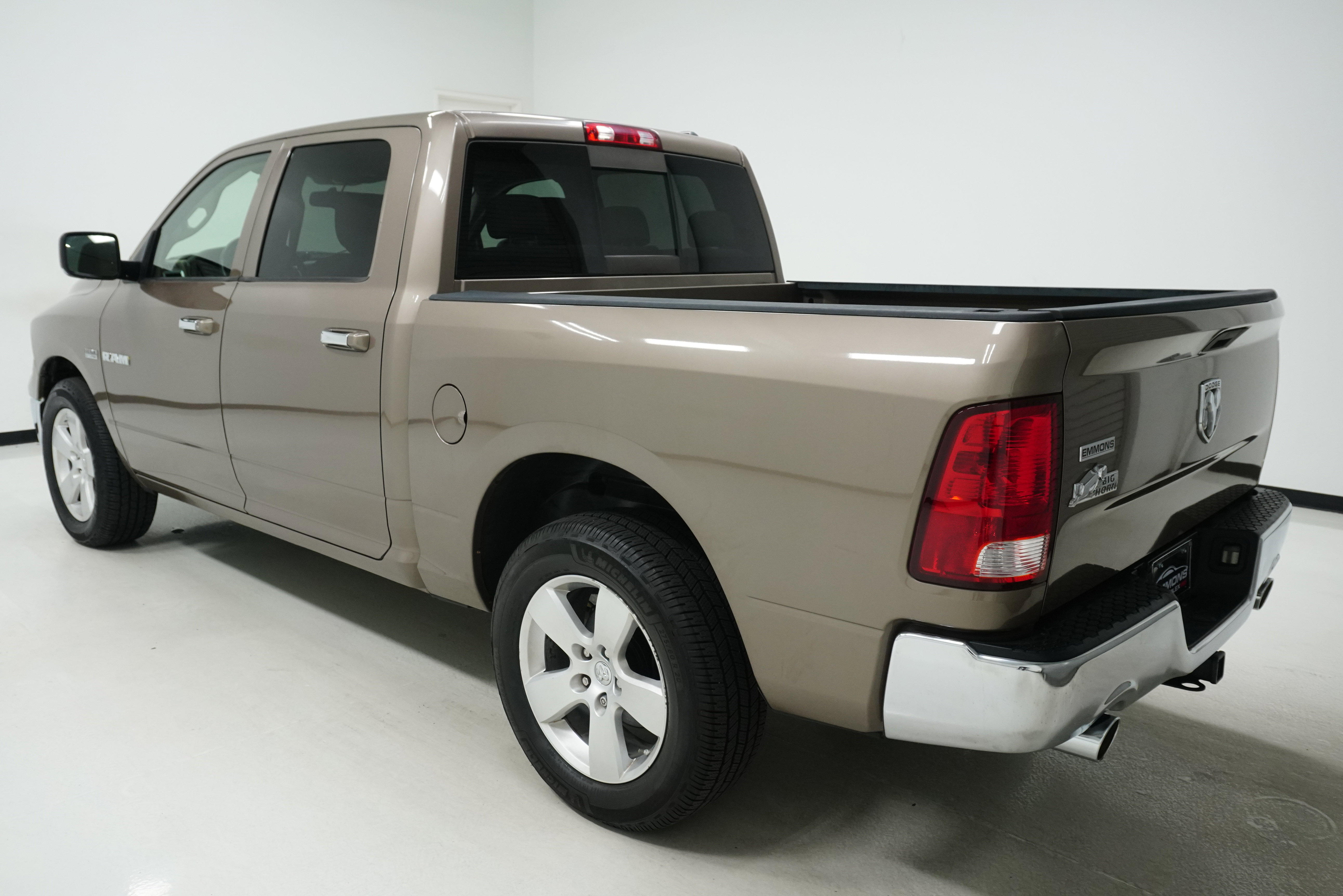 Used 2009 Dodge Ram 1500 Truck SLT w/ Big Horn Regional Pkg image 4
