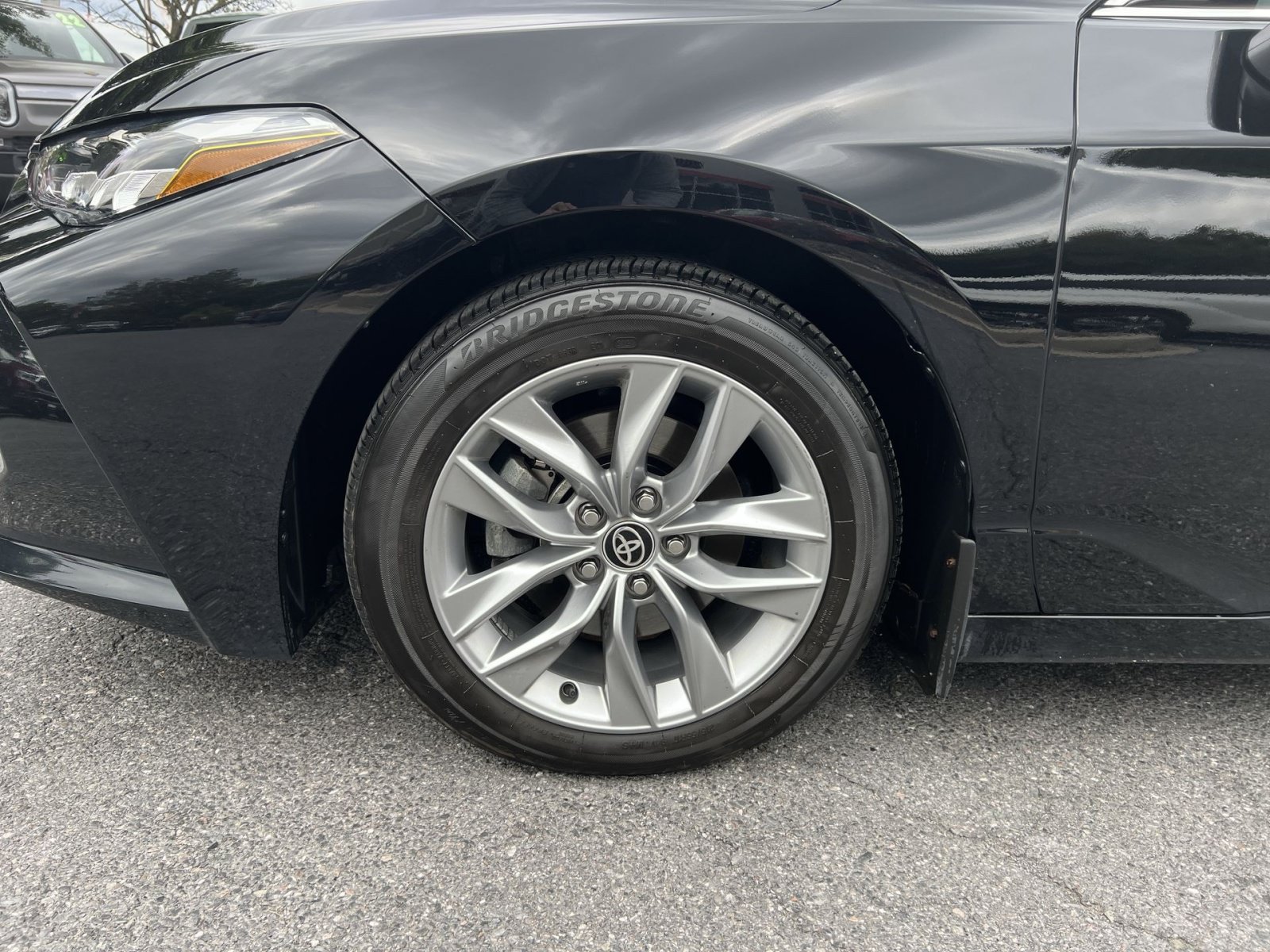 Used 2021 Toyota Avalon XLE w/ Moonroof Package FWD image 12