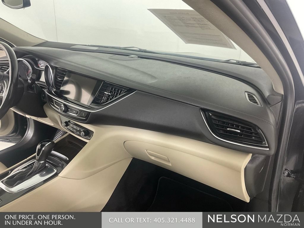 Used 2018 Buick Regal Essence w/ Driver Confidence Package #1 AWD/4WD image 30
