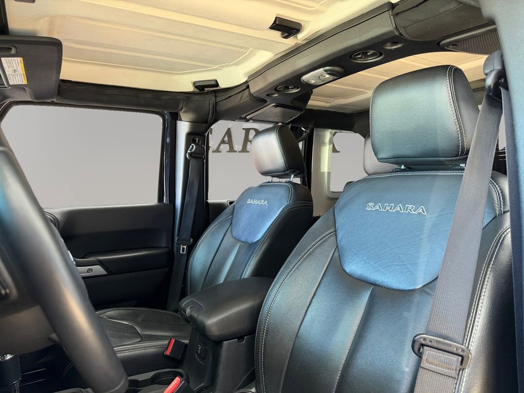 Used 2017 Jeep Wrangler Unlimited Sahara w/ Connectivity Group image 8
