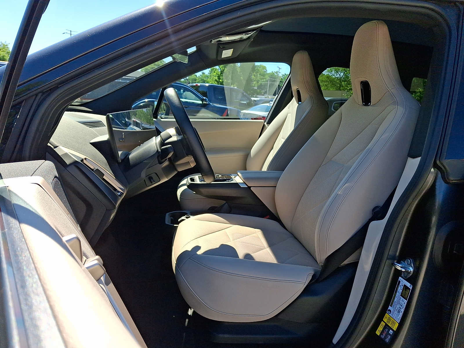 Certified 2024 BMW iX xDrive50 w/ Sport Package AWD/4WD image 14