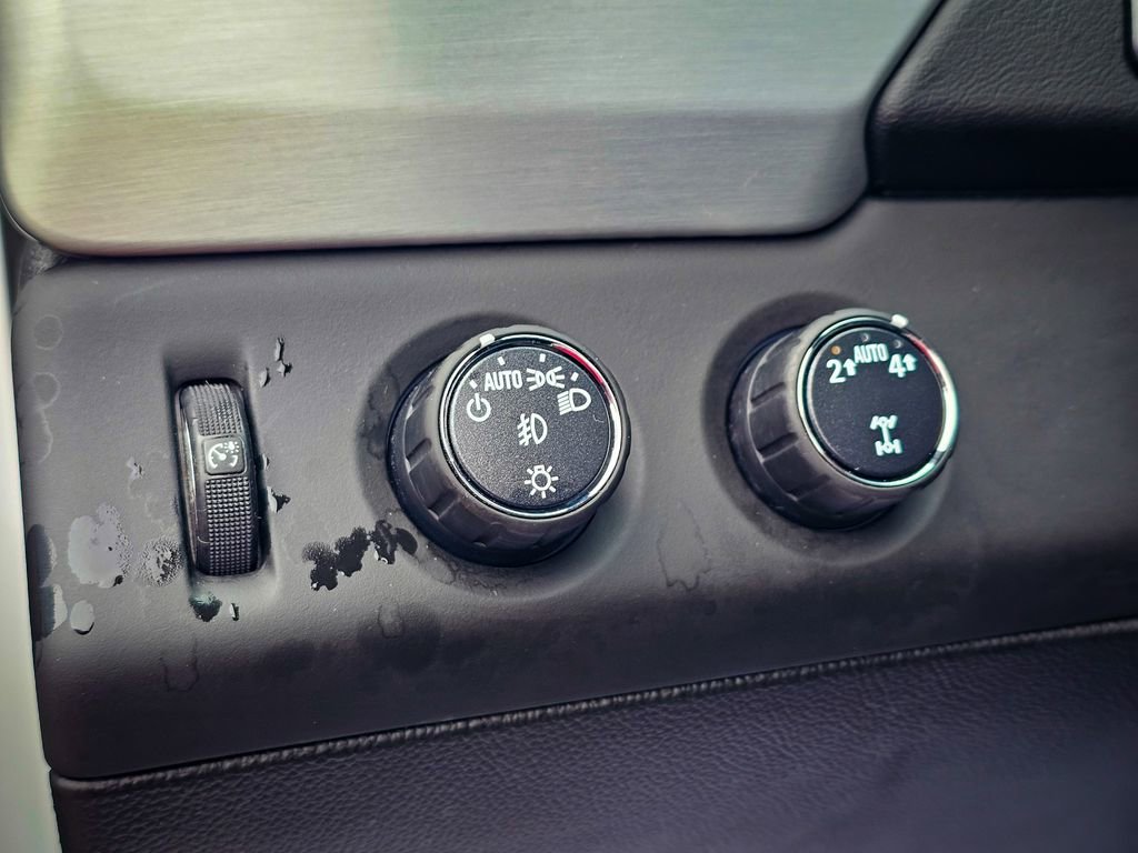 Used 2018 GMC Yukon SLT w/ Premium Edition image 15