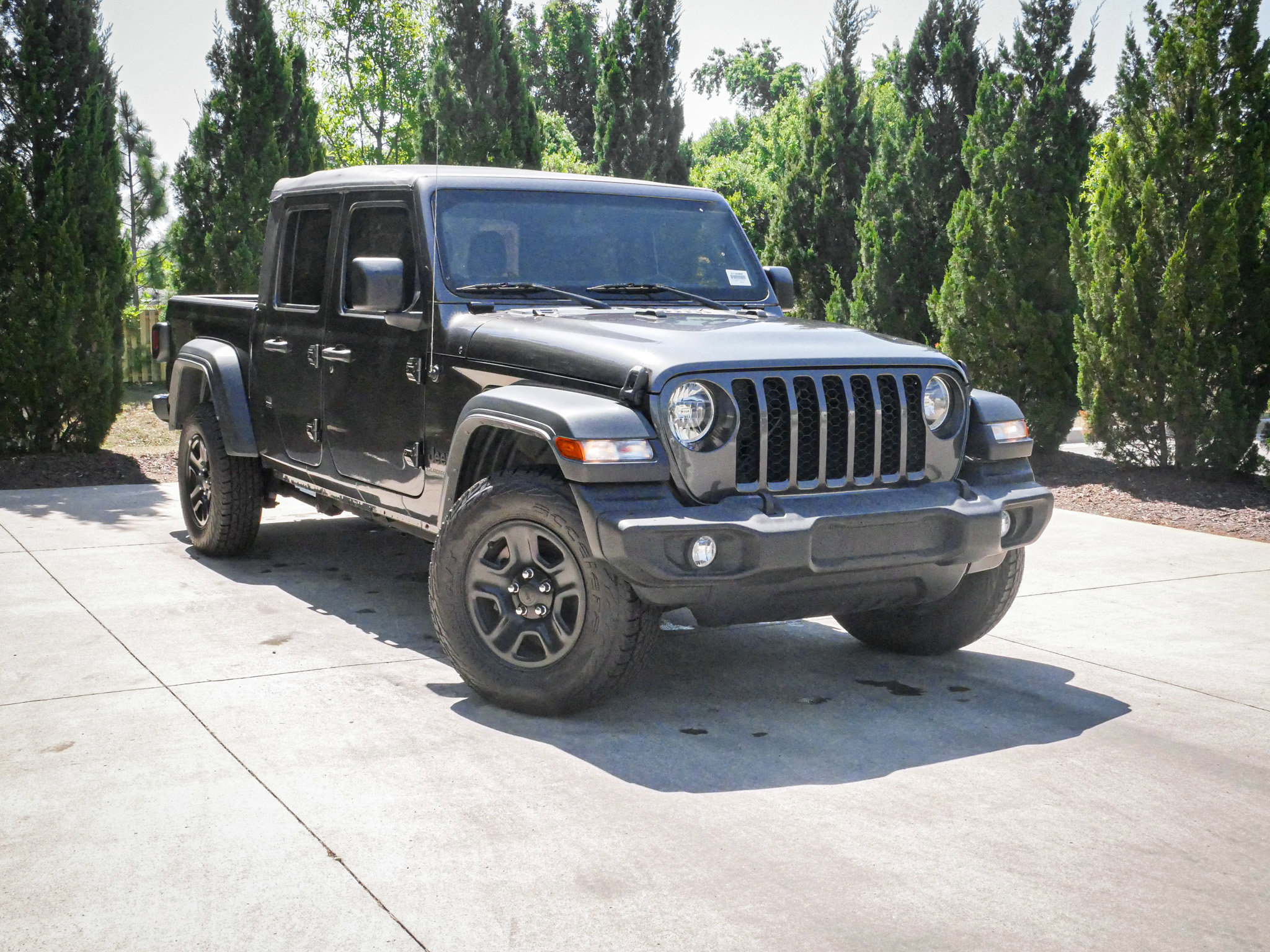 Used 2022 Jeep Gladiator Sport video 2