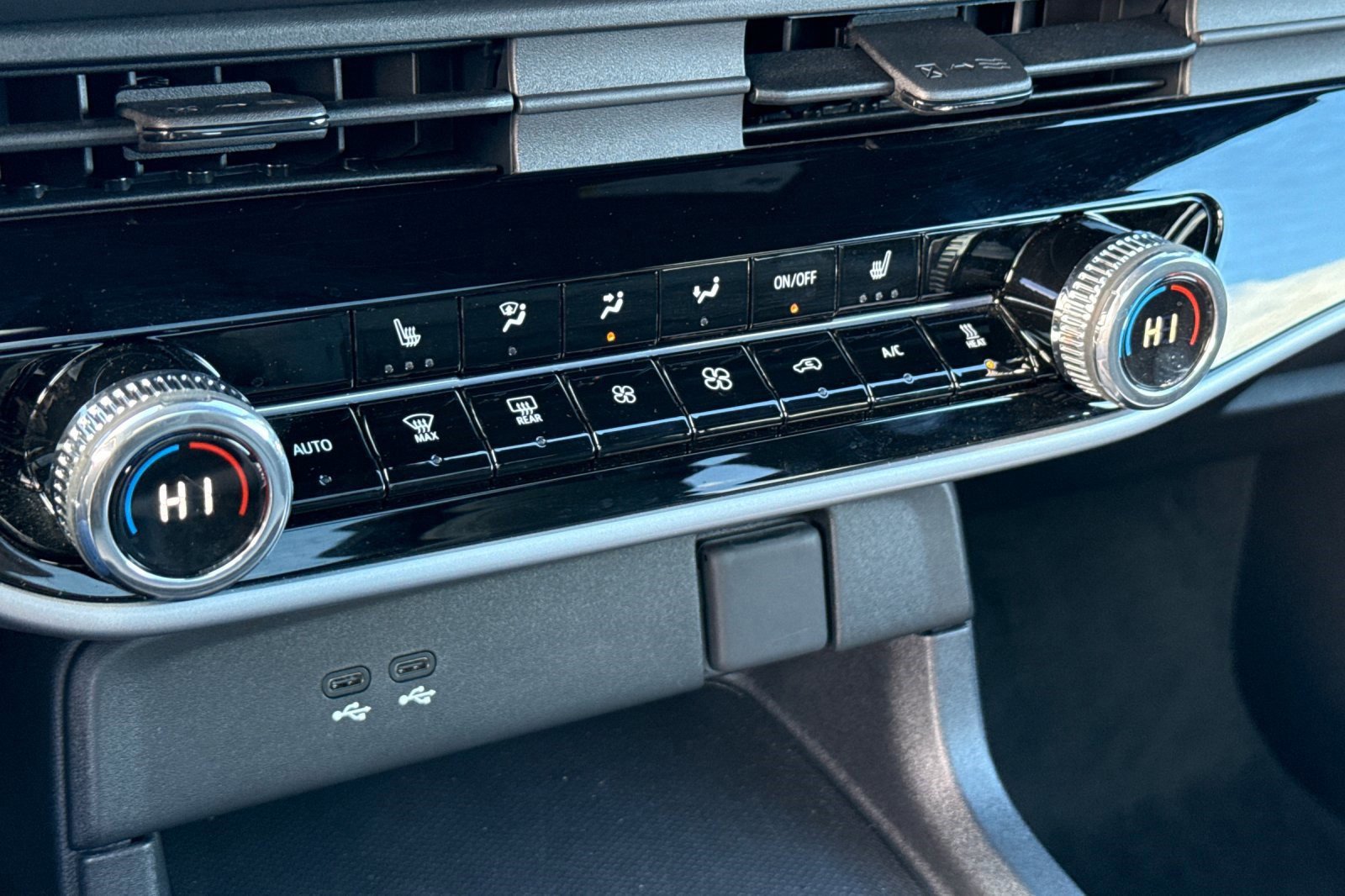 Certified 2025 Honda Prologue Touring image 17