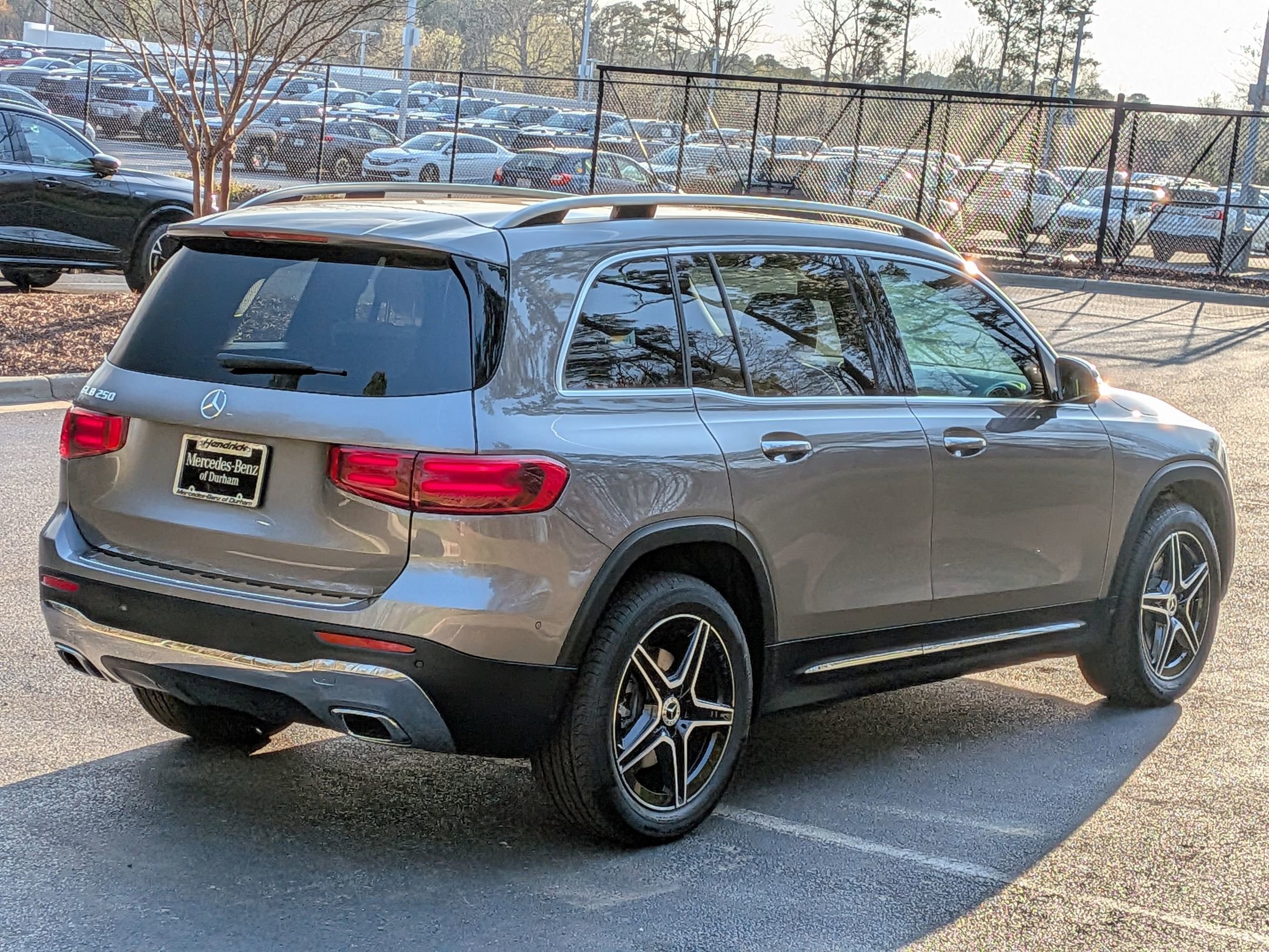 New 2026 Mercedes-Benz GLB 250 image 10