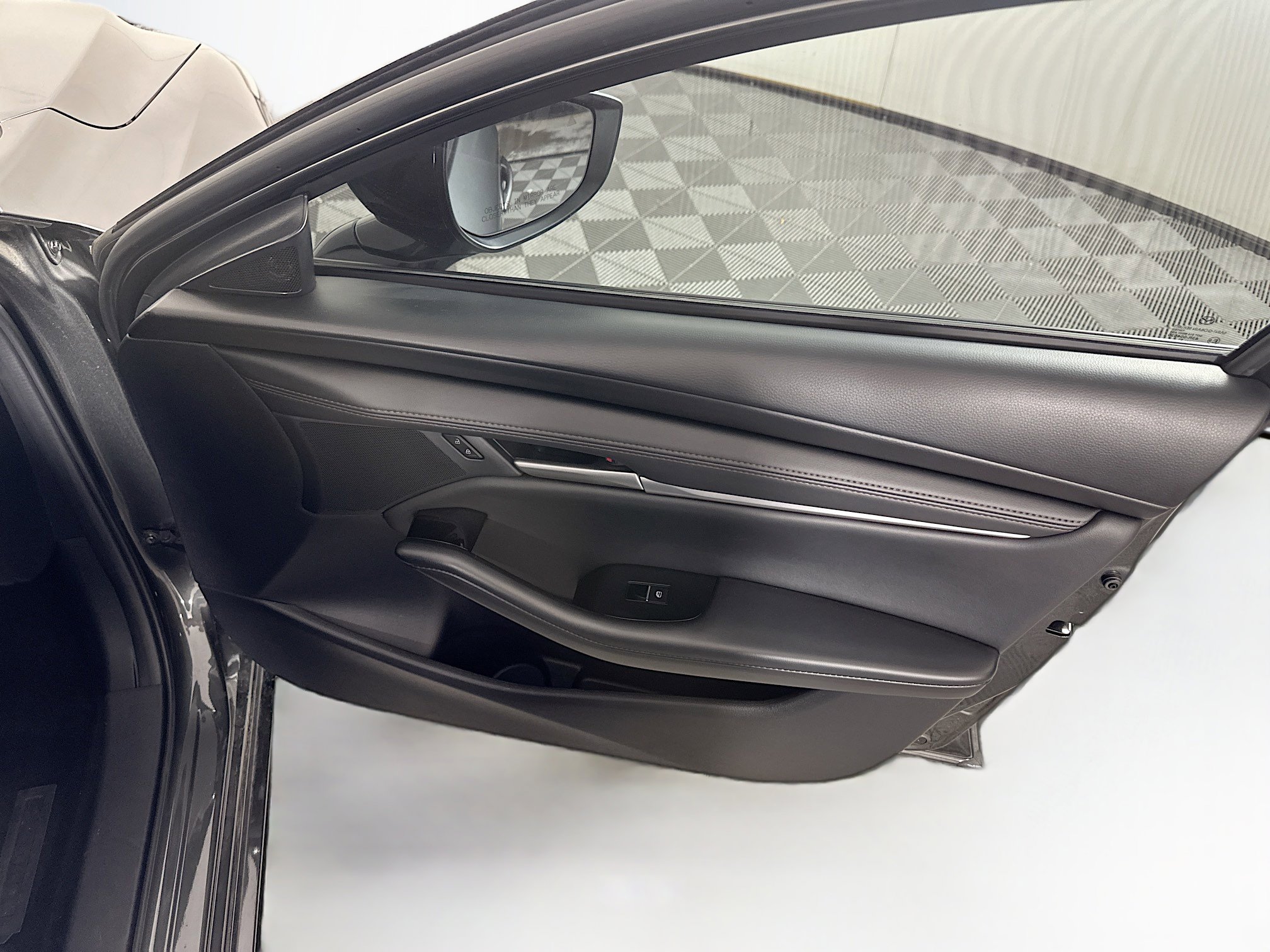 Used 2025 MAZDA MAZDA3 s FWD image 31