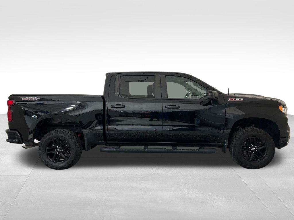 Used 2024 Chevrolet Silverado 1500 LT Trail Boss AWD/4WD image 9