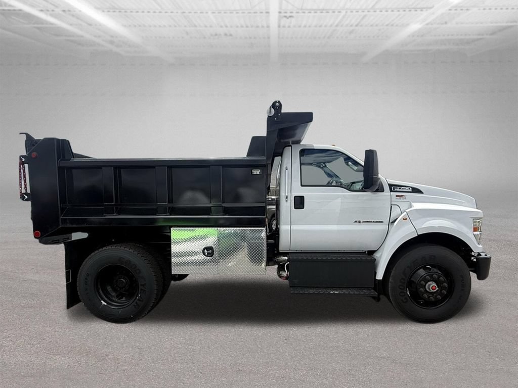 New 2025 Ford F750 2WD Regular Cab Super Duty image 2