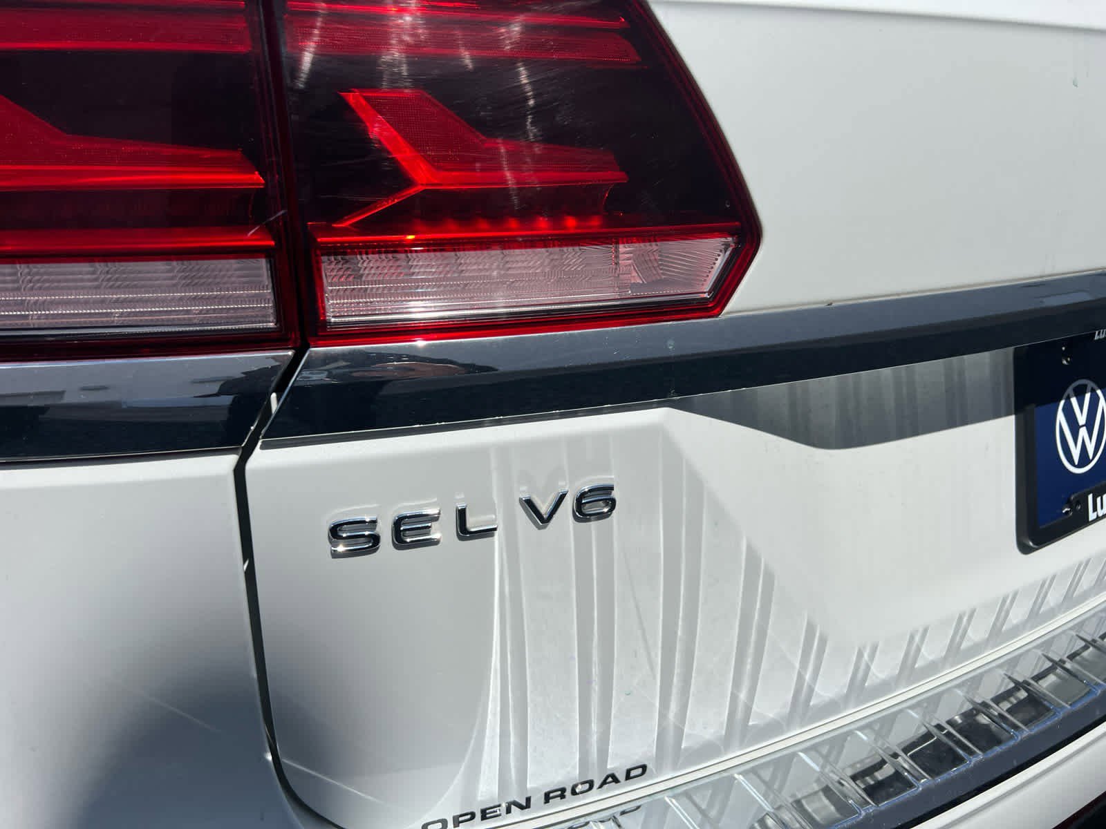Certified 2023 Volkswagen Atlas SEL AWD/4WD image 9