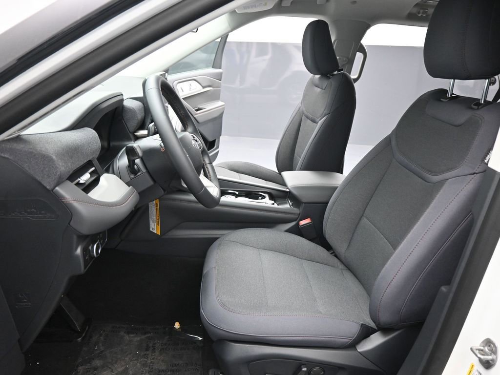 New 2026 Ford Explorer Active image 9