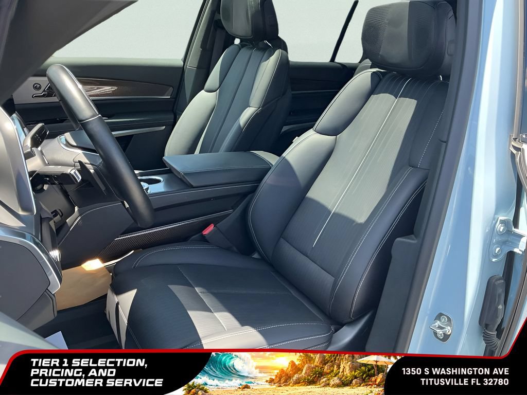 Used 2026 Cadillac Vistiq Sport w/ LPO, Floor Liner Package AWD/4WD image 34