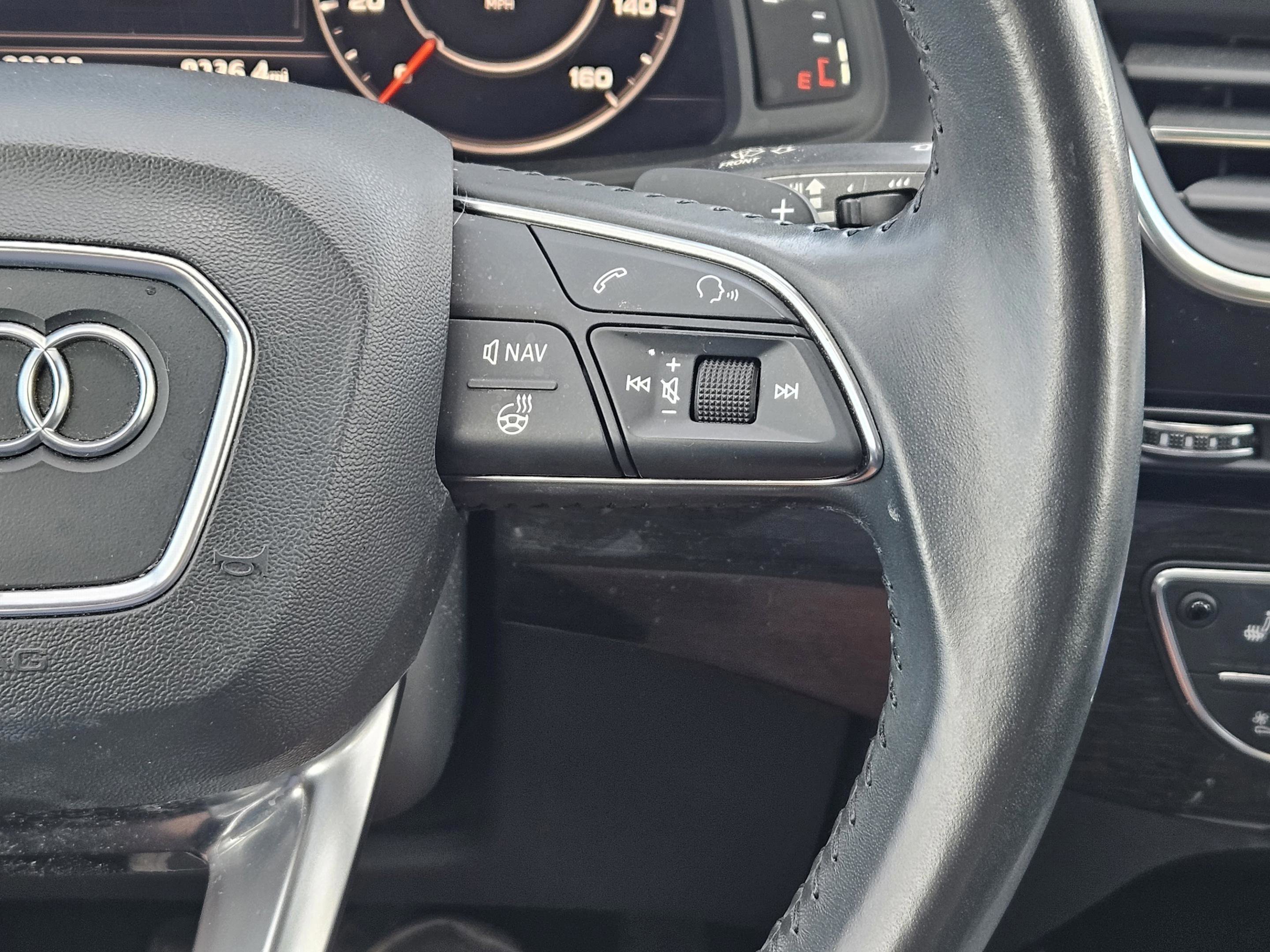 Used 2018 Audi Q7 3.0T Prestige image 25