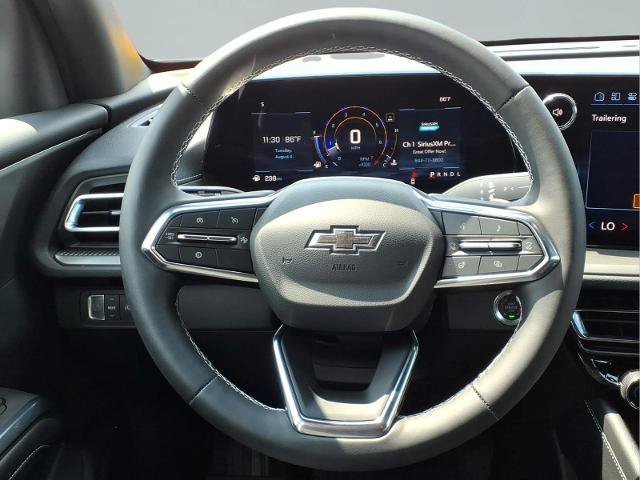 Used 2025 Chevrolet Traverse LT w/ Midnight/Sport Edition FWD image 5