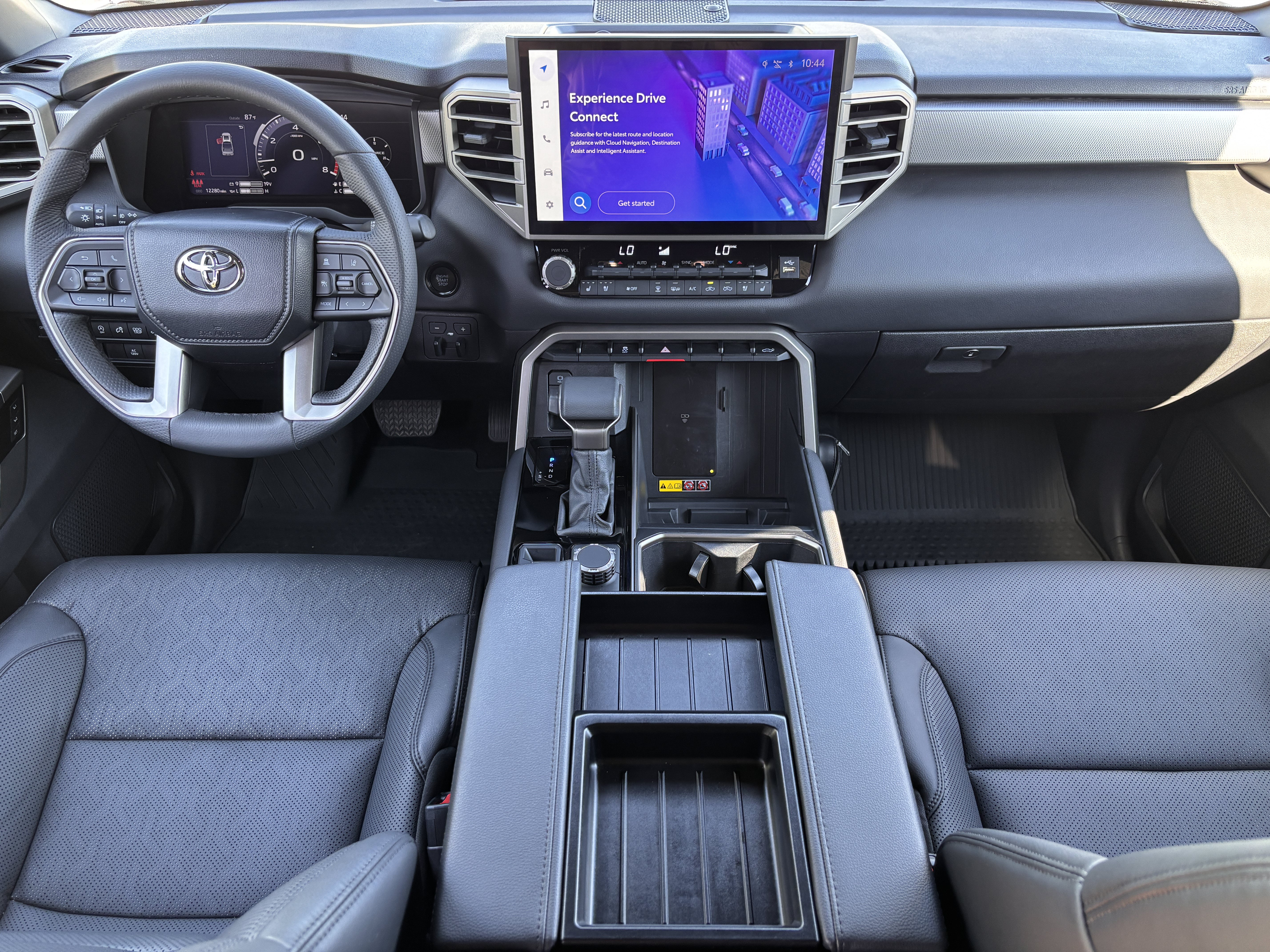 Used 2025 Toyota Tundra Limited w/ Power Package AWD/4WD image 32