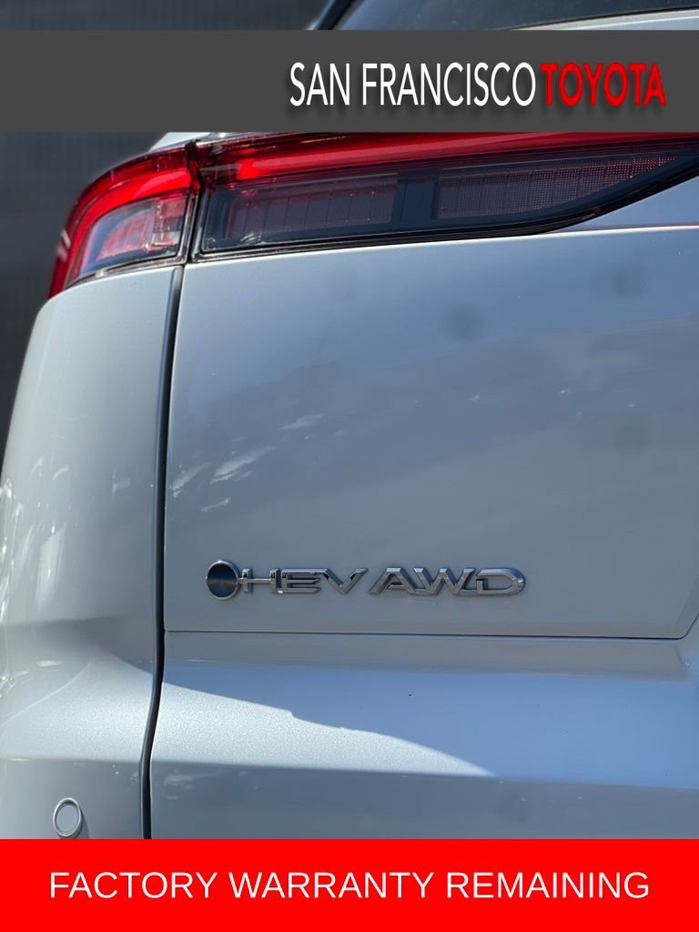 Certified 2025 Toyota Crown Signia image 10