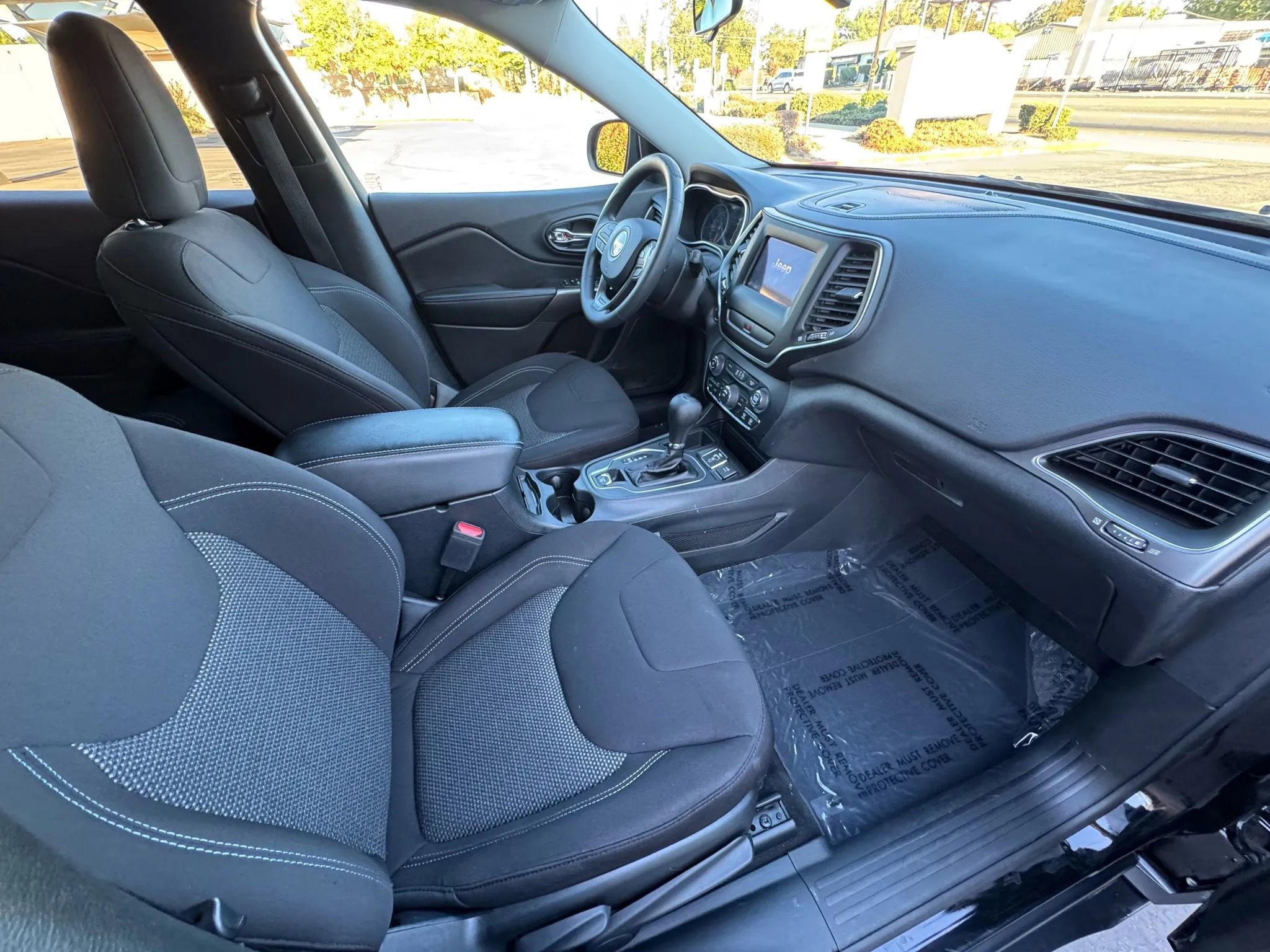 Used 2020 Jeep Cherokee Latitude image 12