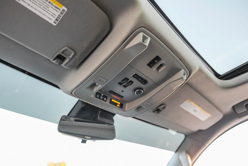 Used 2020 Cadillac Escalade ESV Luxury w/ Escalade Sport Edition image 31