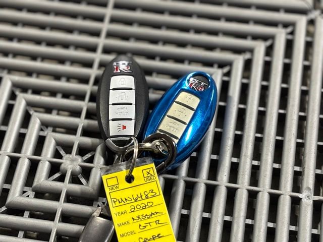 Used 2020 Nissan GT-R Premium image 37