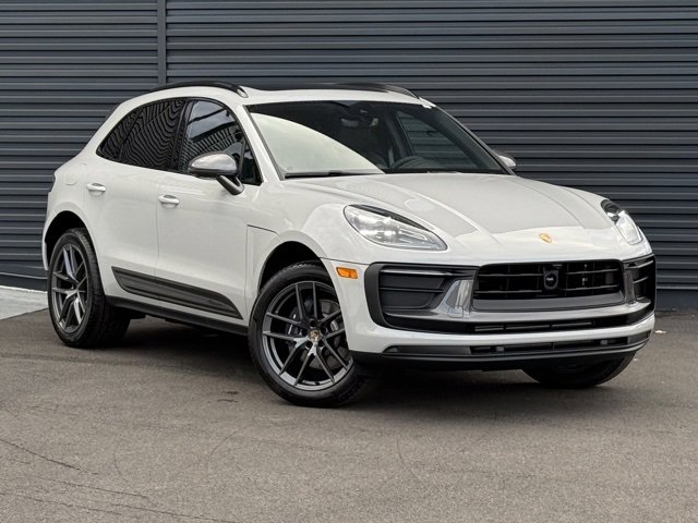 New 2026 Porsche Macan Turbo image 9