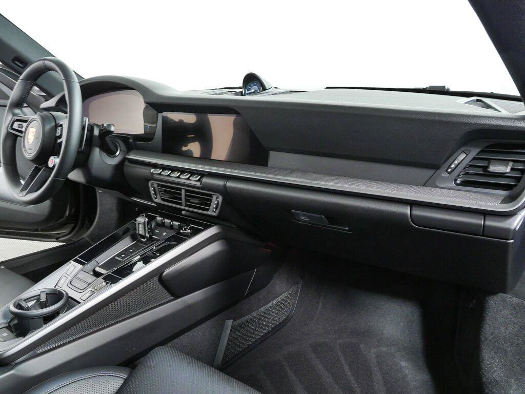 Certified 2025 Porsche 911 Carrera RWD image 22