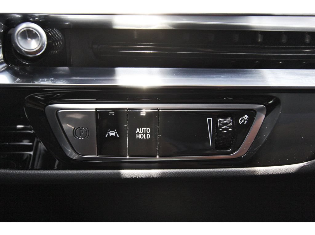 Certified 2024 Cadillac Lyriq Sport RWD image 19