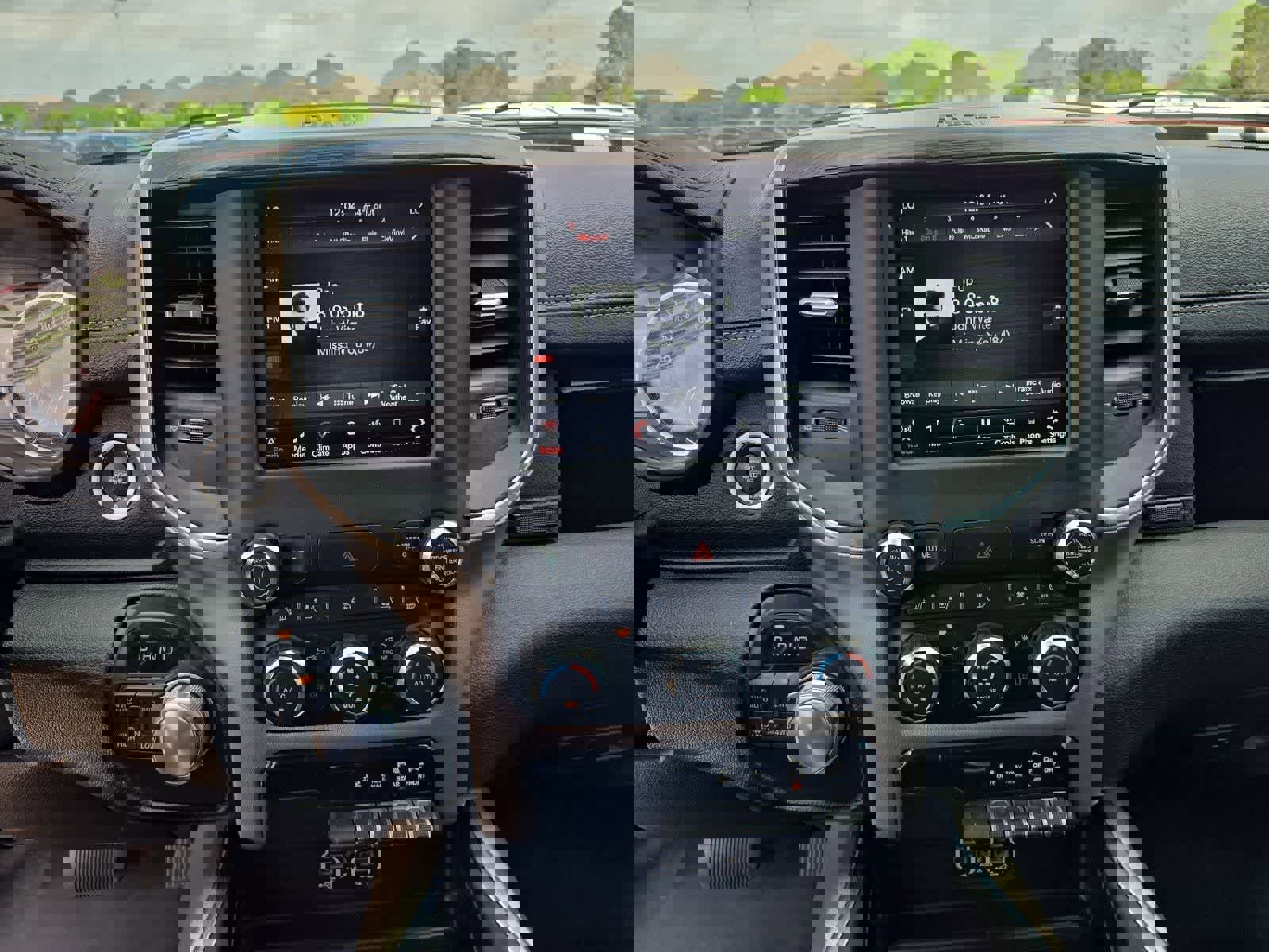 Used 2020 RAM 1500 Laramie image 26