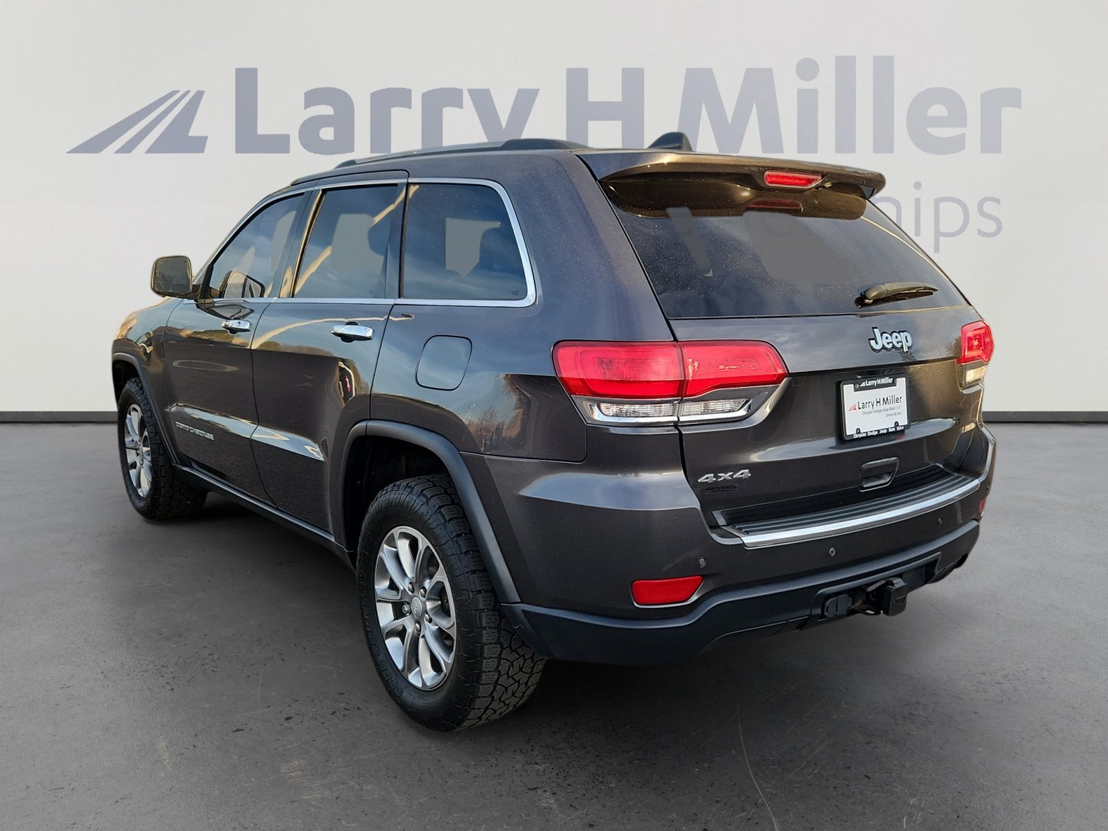 Used 2016 Jeep Grand Cherokee Limited w/ Trailer Tow Group IV image 4