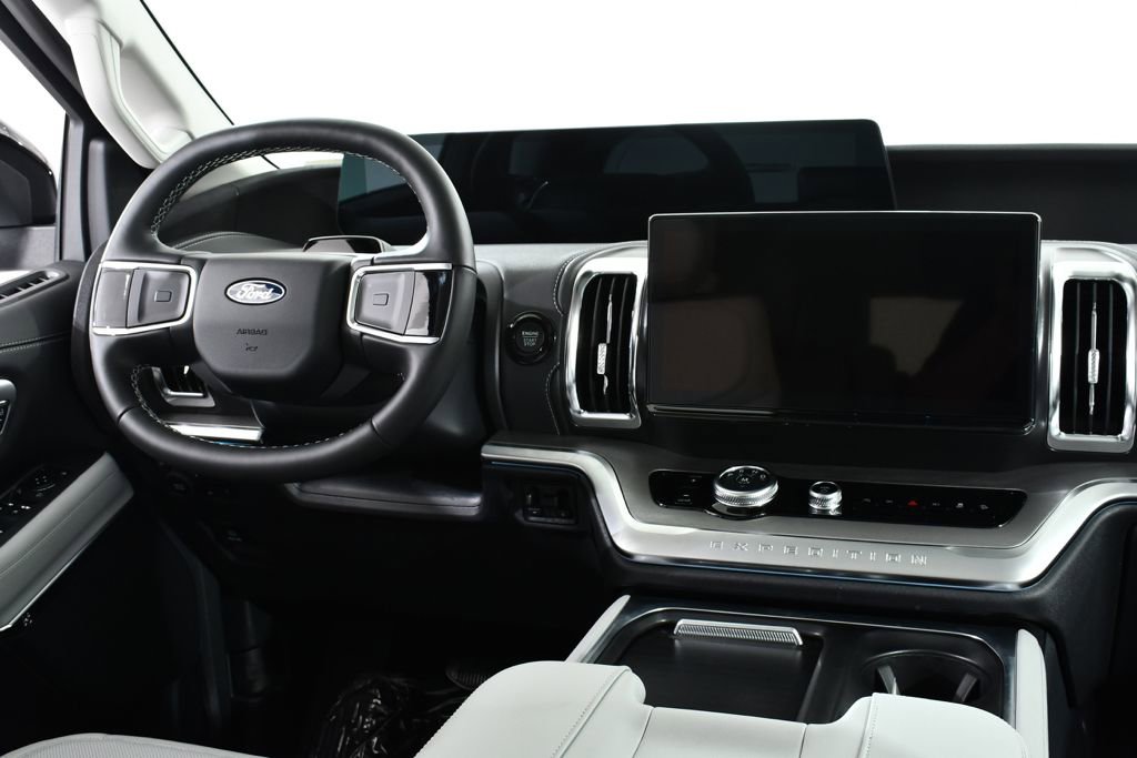 New 2026 Ford Expedition Max Platinum AWD/4WD image 8