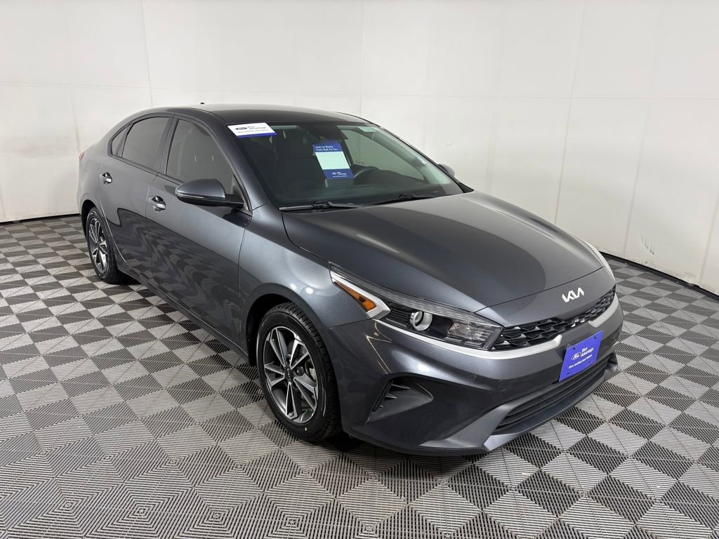Used 2023 Kia Forte LXS w/ LXS Technology Package image 1