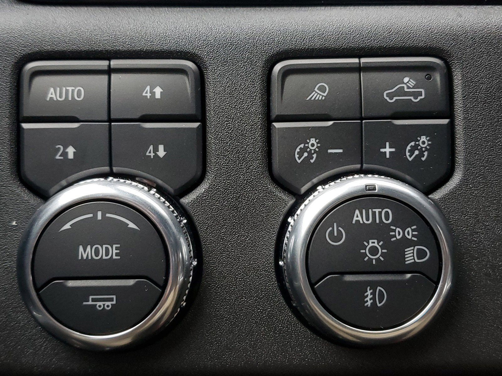 New 2025 GMC Sierra 2500 SLT w/ SLT Premium Package image 32