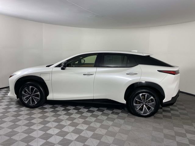 Used 2023 Lexus RZ 450e Premium w/ Technology Package image 5
