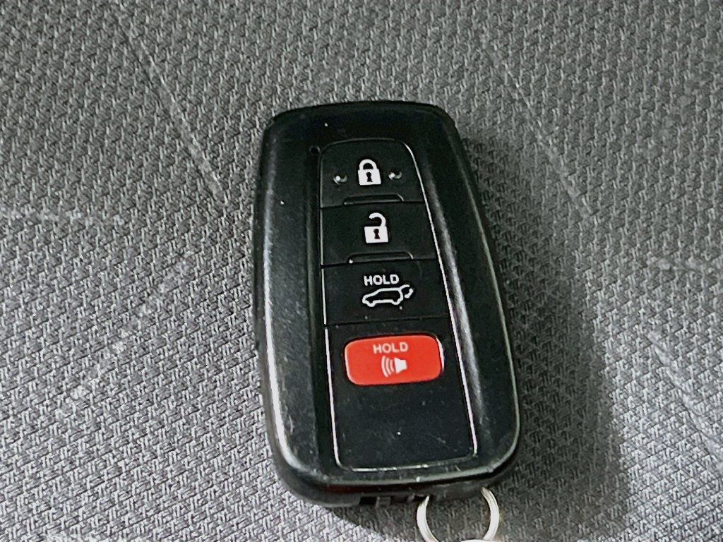 Used 2024 Toyota RAV4 XLE w/ Convenience Package FWD image 35