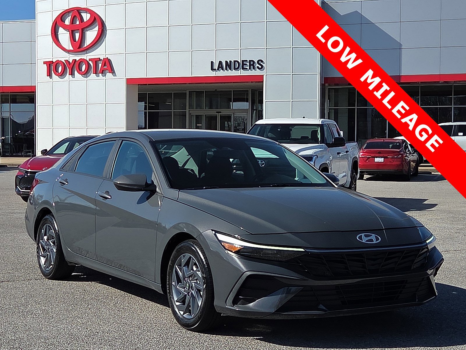 Used 2024 Hyundai Elantra SEL